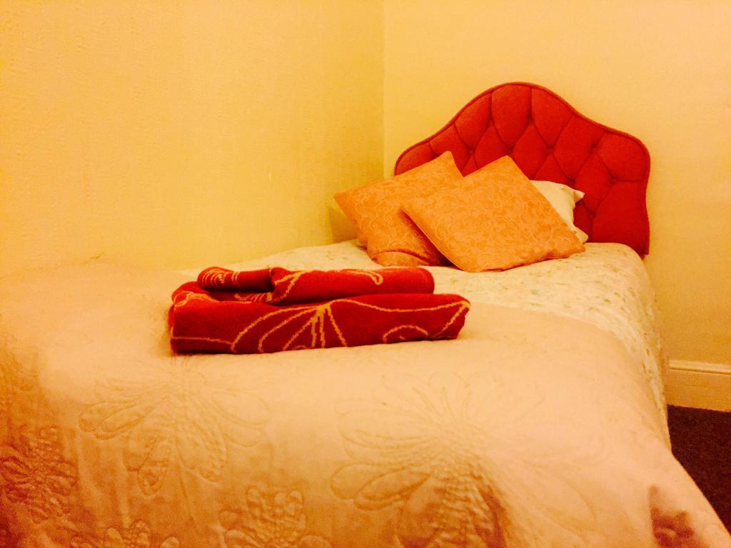 Southend Inn Hotel - Close To Beach, Train Station & Southend Airport חדר תמונה