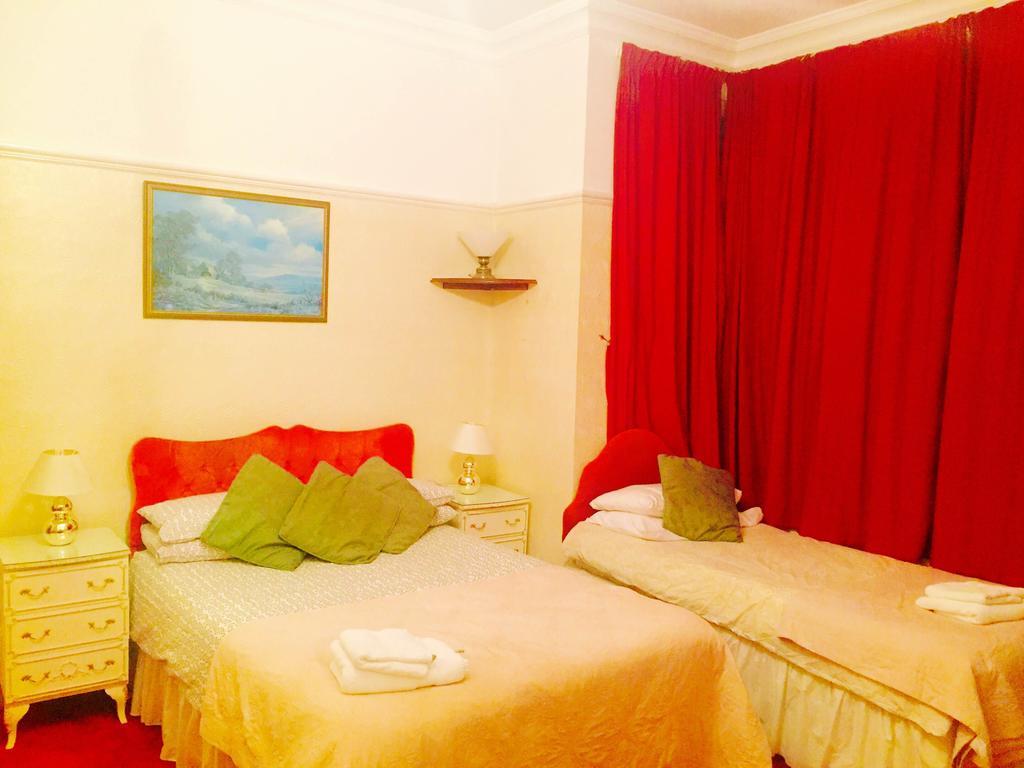 Southend Inn Hotel - Close To Beach, Train Station & Southend Airport חדר תמונה