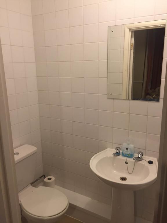 Southend Inn Hotel - Close To Beach, Train Station & Southend Airport מראה חיצוני תמונה